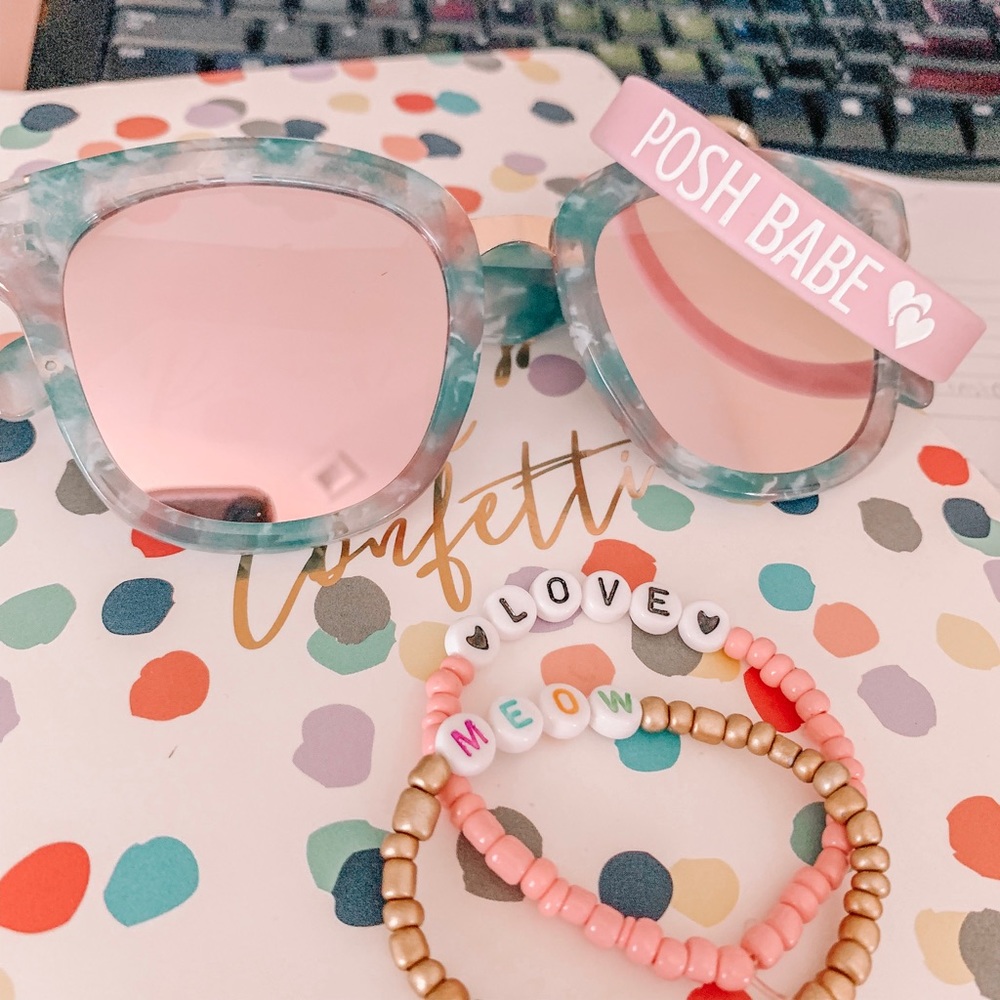 Posh babe silicone bracelet - Picture 5 of 5